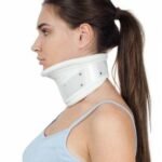 COLLIER CERVICAL RIGIDE  AVEC APPUI  MENTONNIER C3